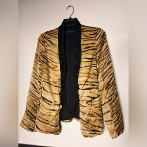 Zara Women's Bold Tiger Stripe Blazer